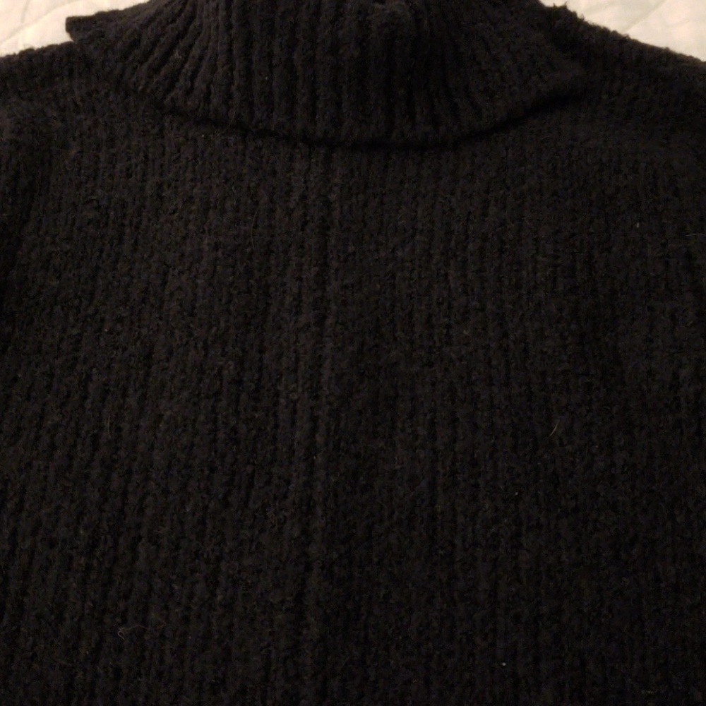 BCBGMaxAzria sweater - Picture 3 of 3